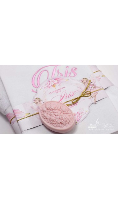 Trusou de botez personalizat prin brodare roz Zane 5